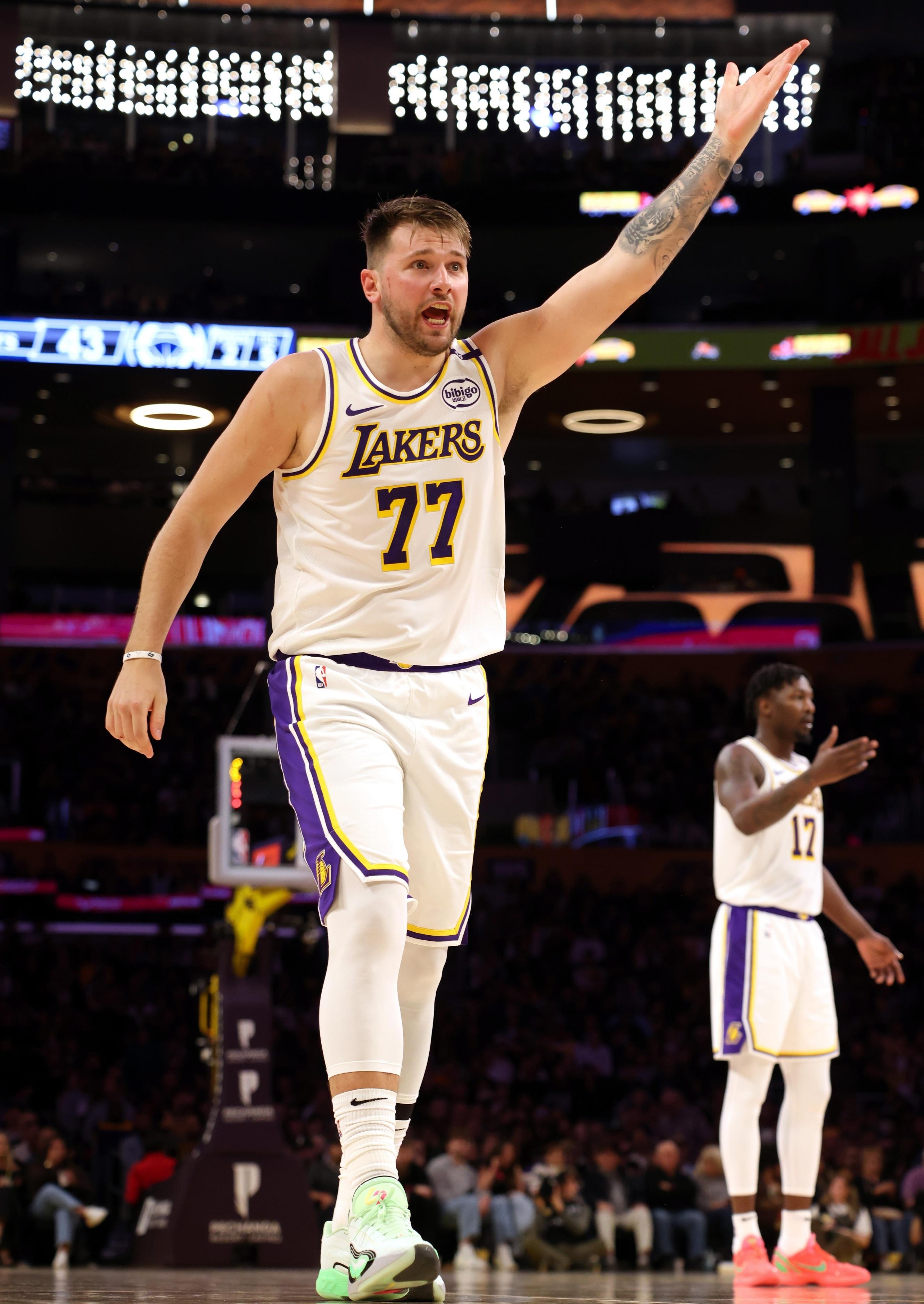 NBA热点对决强队交锋角逐黄金时段精彩不容错过的简单介绍